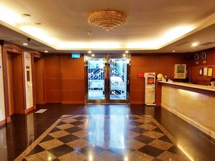 Jing Jing Holiday Hotel Kaohsiung Exterior foto